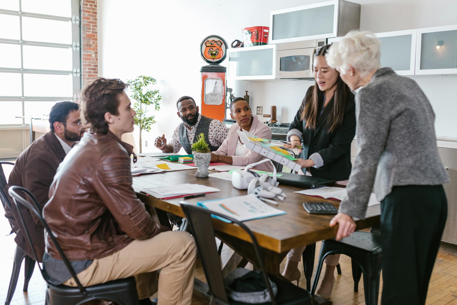 Comment négocier sa part en rejoignant une startup : méthode, benchmarks et clauses à vérifier